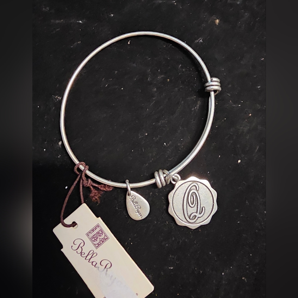 New Bella Ryann Q Charm Initial Bracelet Expandable Silver Tone